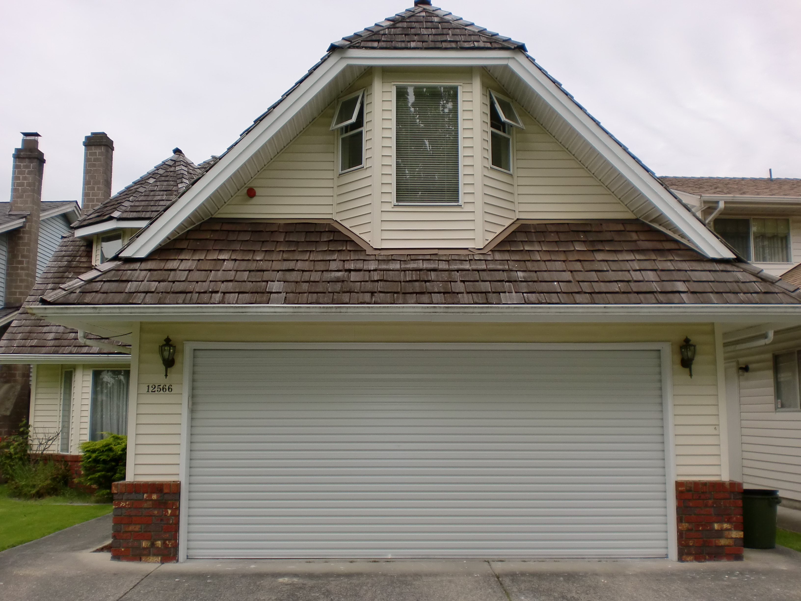 2448 #515D2B Door We Believe In Giving You Up Front Pricing. Need A New Garage Door wallpaper Residential Garage Doors 38053264